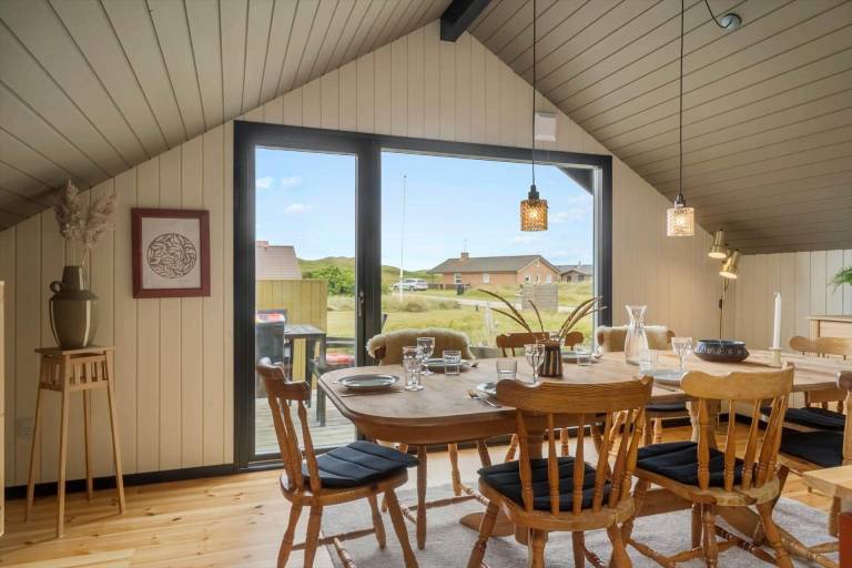Vacation home with grill & terrace — photo 4