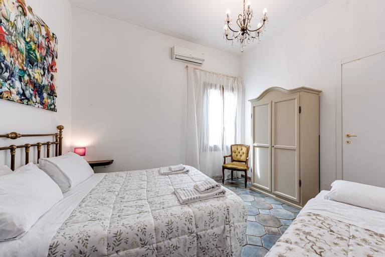 Big holiday apartment with fast internet | Near Florence Cathedral | Suitable for remote work | Pets allowed — photo 3