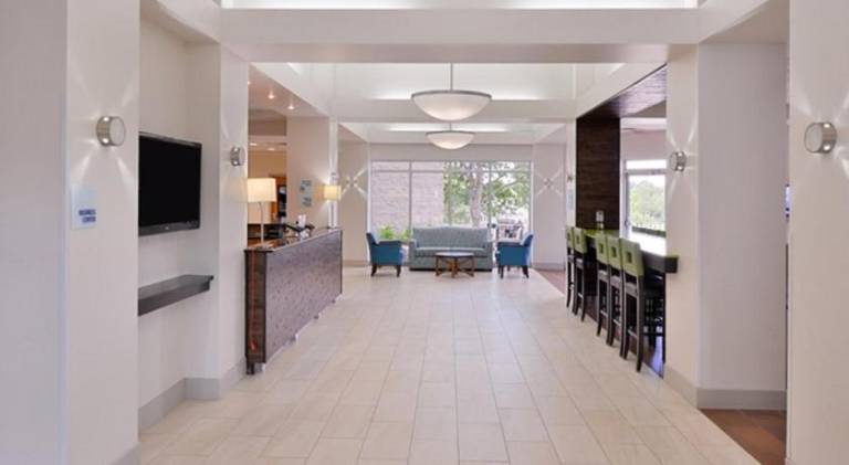 Holiday Inn Express Hotel & Suites Mooresville-Lake Norman, Nc By IHG — photo 2