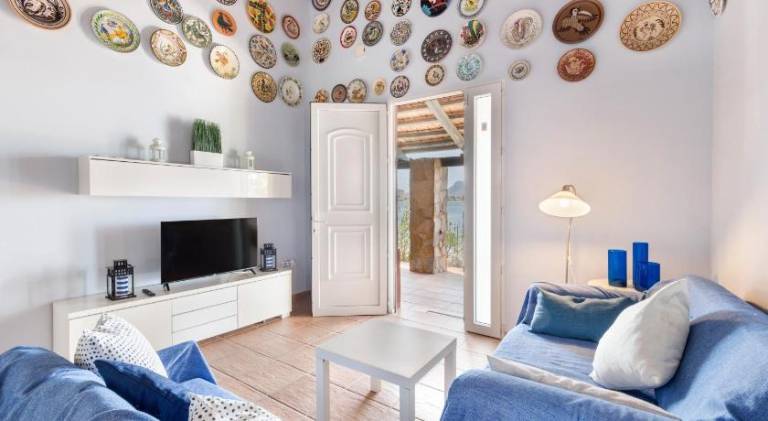 Fully equipped pleasant vacation home with barbecue, yard & patio | Next to the beach | Good for workation | Pets allowed — photo 2