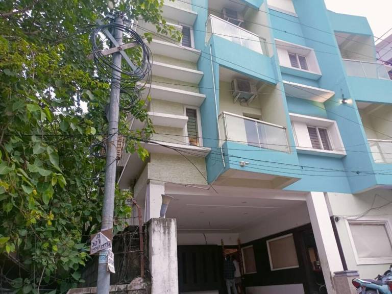 Stayz Inn T Nagar