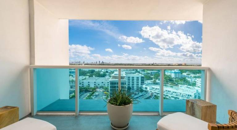 Apartment with hot tub | Close to Miami Beach Botanical Garden — photo 3