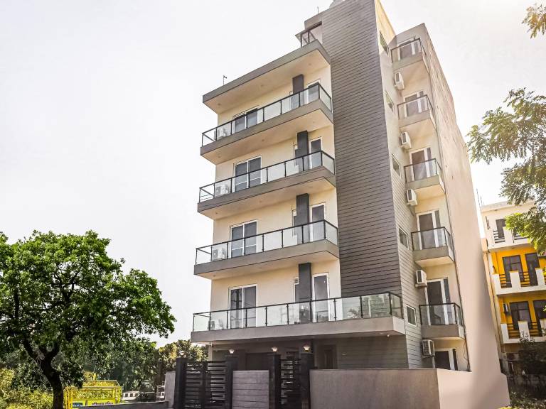 Townhouse Infinity Stays Near Appu Ghar in Gurugram