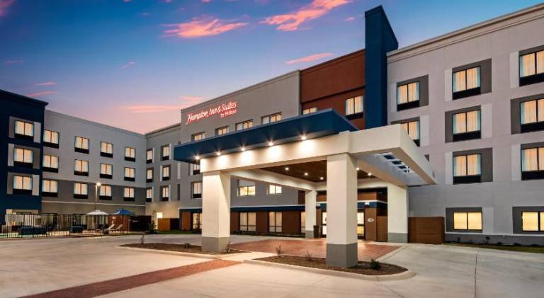 Hampton Inn & Suites by Hilton Irving DFW Airport North — photo 2