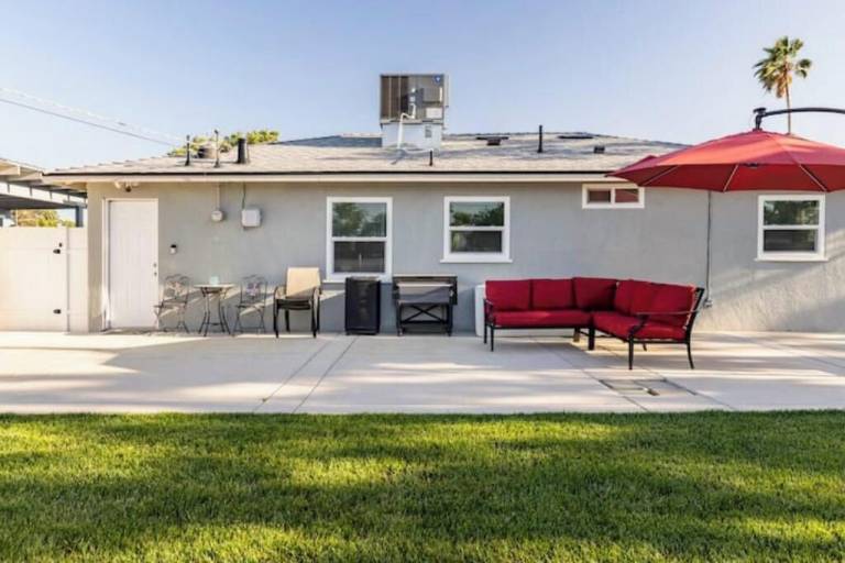 House  West Fresno
