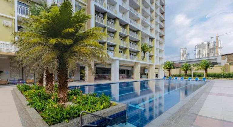 The Celandine Condominium near Ayala Cloverleaf — photo 3