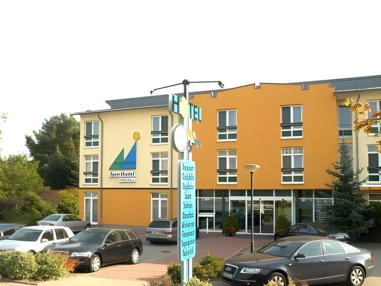 Sporthotel Malchow Hotel Garni HP ist moglich in Waren (Müritz)
