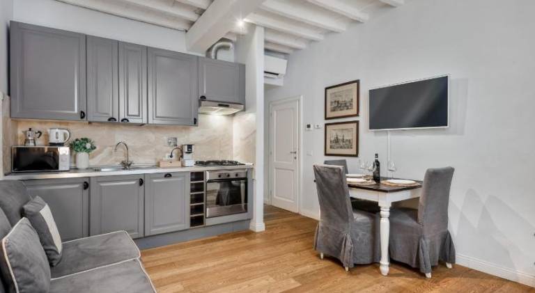 Rental apartment with yard | Near Ponte Vecchio | Pets are welcome — photo 4