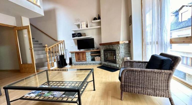 Charming holiday apartment | Pet-friendly in Lleida