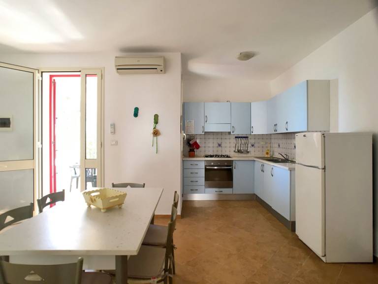 Vacation home with patio — photo 2