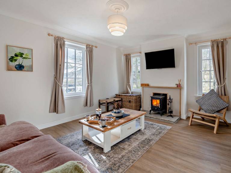 Cottage  Kirriemuir Landward East