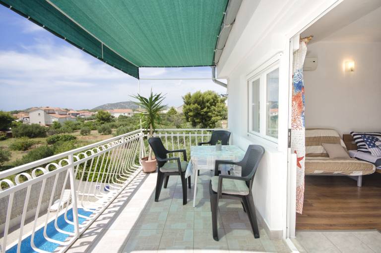 Apartments Mila Family with pool — photo 3