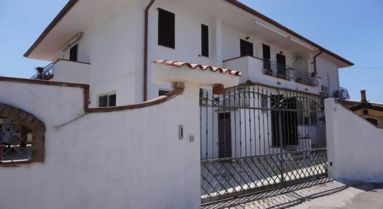 Villa with 3 rooms for 8 persons in Sperlonga
