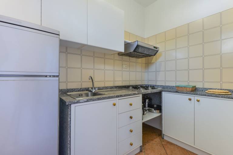 Apartment 'Trilocale Bonalaccia 2' with Shared Pool, Private Terrace and Wi-Fi — photo 4