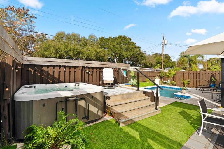 Pool Hottub 5 miles Clearwater IRB Pet Friendly — photo 3