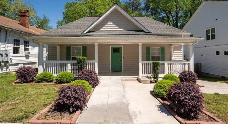 House with 3 rooms for 12 persons in Durham, NC