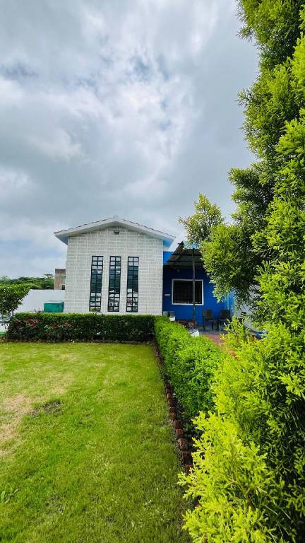 Villa with BBQ, pool & yard — photo 5