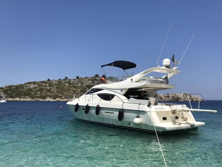 Hausboot  Ornos