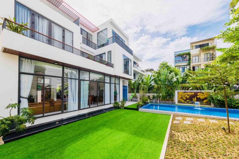 Villa with pool, yard & barbecue — photo 5