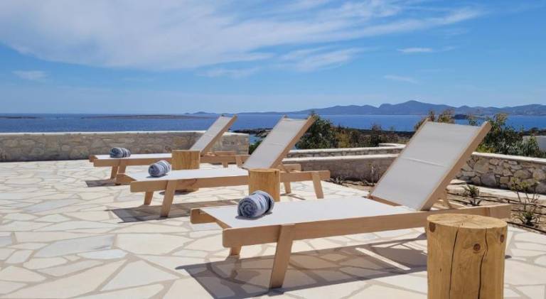 Villa with terrace, pool & jacuzzi — photo 4