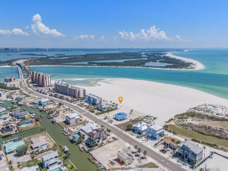 Breathtaking, Expansive Gulf views, Steps to the Beach - Beach Sanctuary - Roelens — photo 3