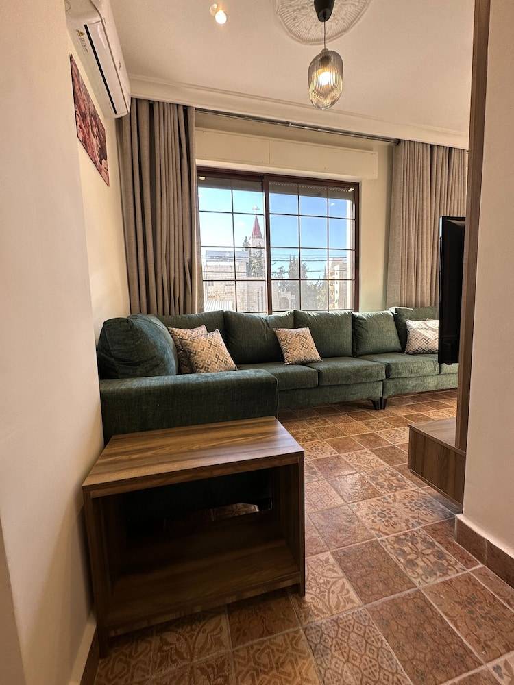Apartment Jabal Al Lweibdeh