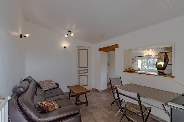 Vacation home with fast internet, garden & patio | Garden view | Suitable for remote work — photo 3