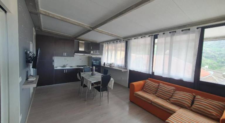 Holiday apartment with grill & terrace in Messina