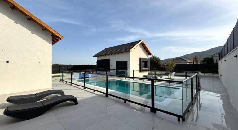 Leo Ari Suites & 215;& 161;& 215;& 149;& 215;& 149;& 215;& 153;& 215;& 152;& 215;& 149;& 215;& 170; & 215;& 156;& 215;& 144;& 215;& 149; & 215;& 144;& 215;& 168;& 215;& 153;