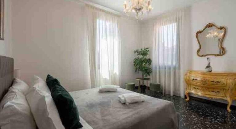 Rental apartment with terrace | Close to Rialto Bridge in Venice