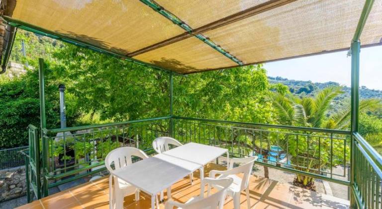 Vacation home with garden, private pool & terrace | Pet-friendly — photo 4