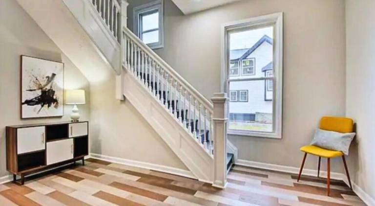 Ample vacation home | Pet-friendly — photo 3