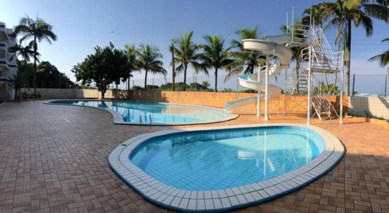 Apartment with pool in Bertioga