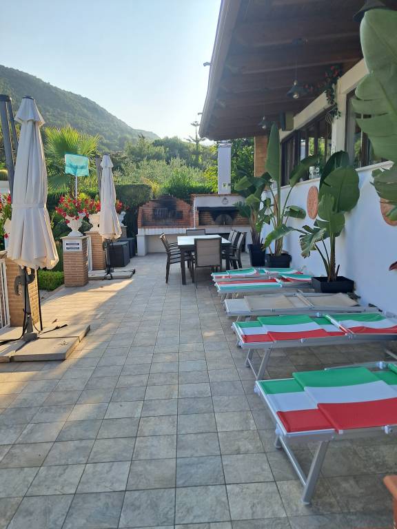 Family-oriented beautiful villa with garden, BBQ & private pool | Garden view | Pet-friendly — photo 4