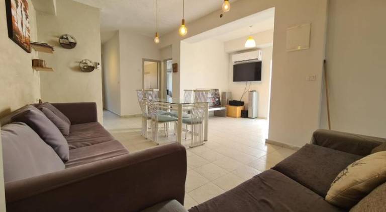 Ben Yehuda Penthouse - פנטהאוז משפחתי מקסים עם גג פרטי וג'קוזי במרכז העיר in Jerusalem