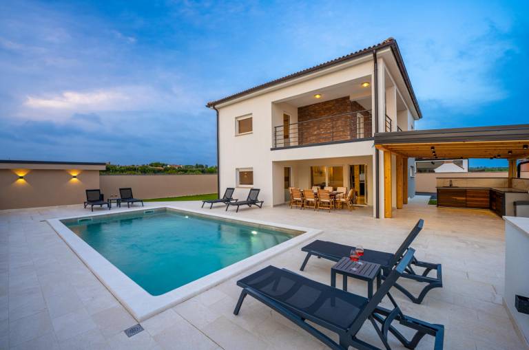 Ferienhaus in Vodnjan für max. 10 Personen Ferienhaus in Vodnjan für max. 10 Personen