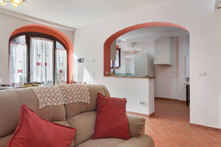 Voll ausgestattetes Ferienhaus mit Terrasse | Bergblick | Perfekt für die Arbeit von Zuhause | Haustiere erlaubt