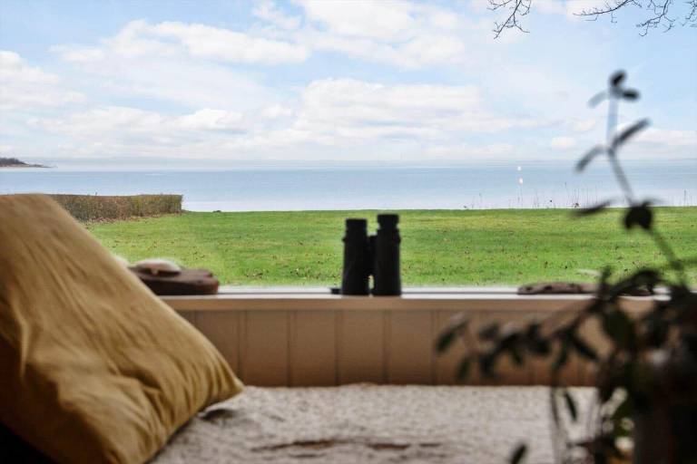 Fully equipped vacation home with grill, jacuzzi & patio | Sea view | Pet-friendly — photo 4