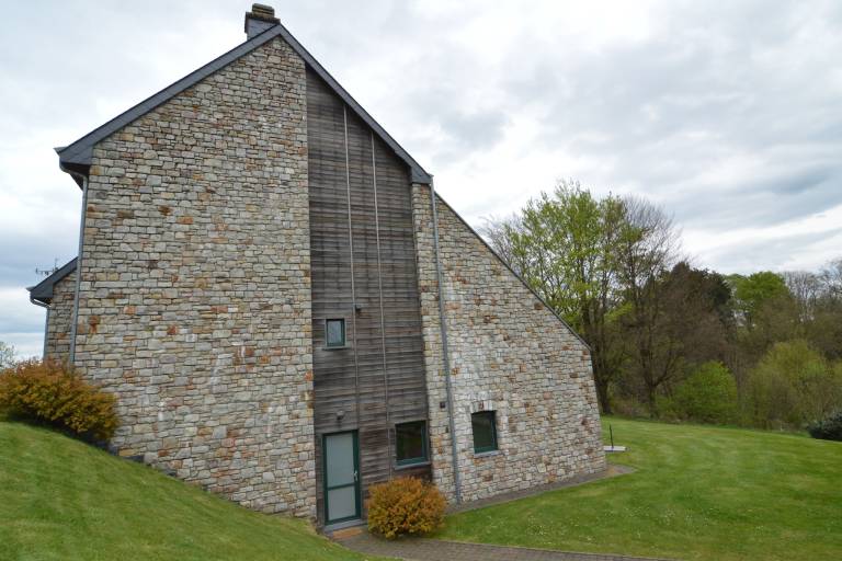 Ample rental apartment with yard | Nature view | Pets allowed — photo 4