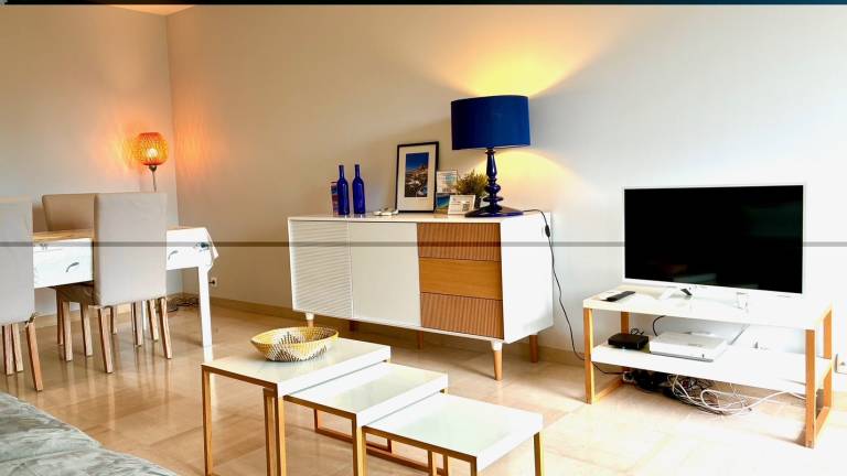 Fully equipped charming rental apartment with patio & garden | Close to Castle Hill | Next to the beach | Dogs allowed — photo 3