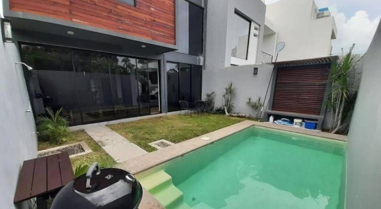Villa with pool in Acapulco