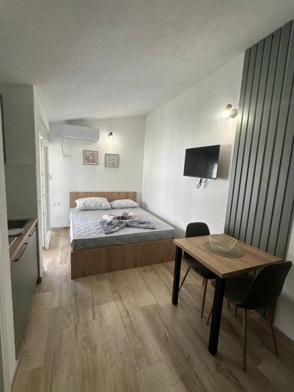 Studio  Neum