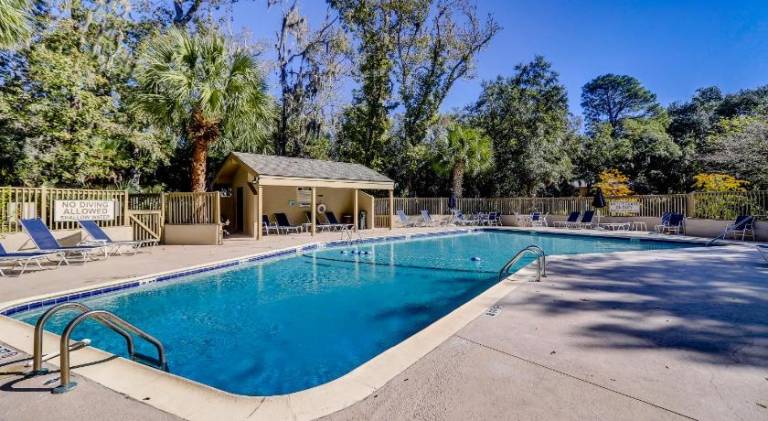 Villa with 2 rooms for 6 persons — photo 4