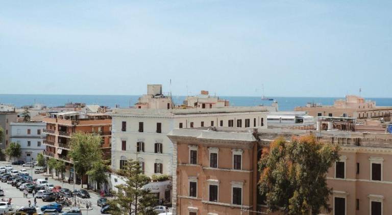 Holiday apartment with 2 rooms for 6 persons in Civitavecchia