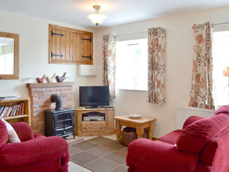 Child-friendly wonderful cottage with garden & barbeque | Pet-friendly — photo 2