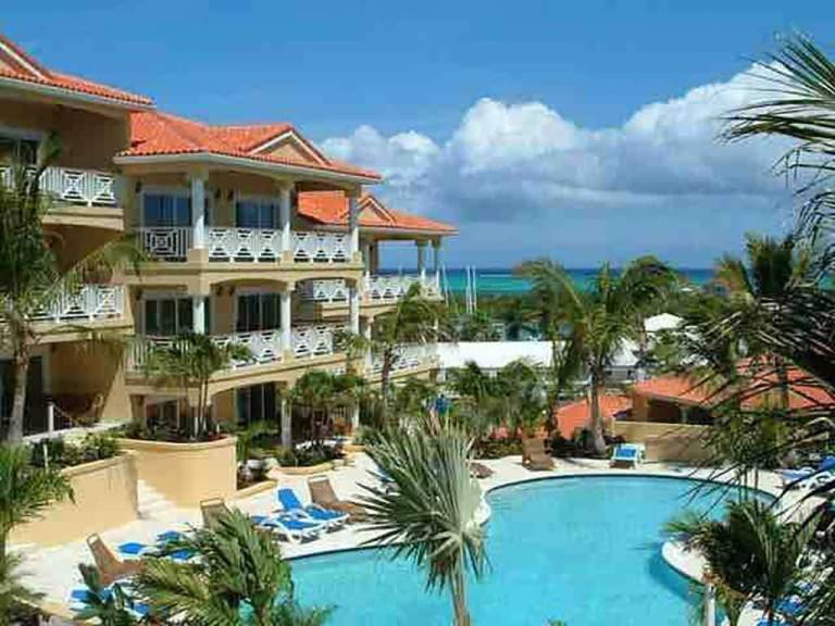 Condo The Bight Settlement