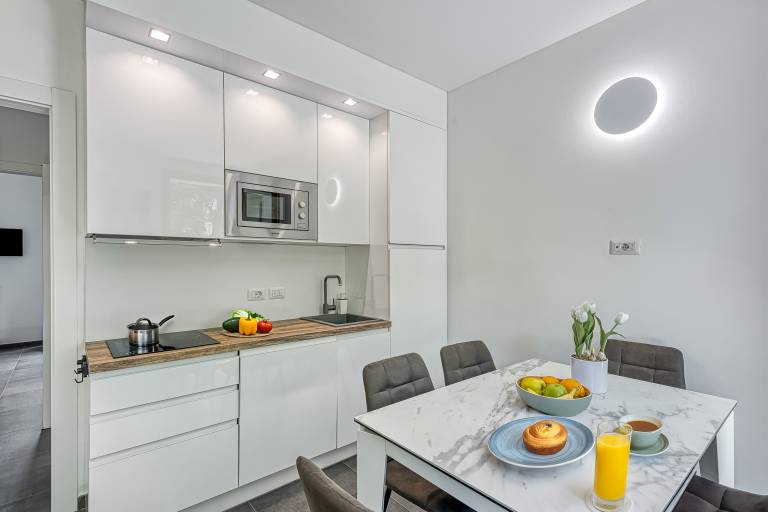 Apartment with terrace & garden | Mountain view — photo 3
