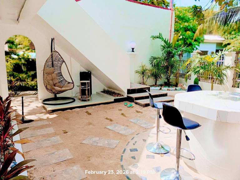 Chief's Villa Couple Room (New) in Daanbantayan