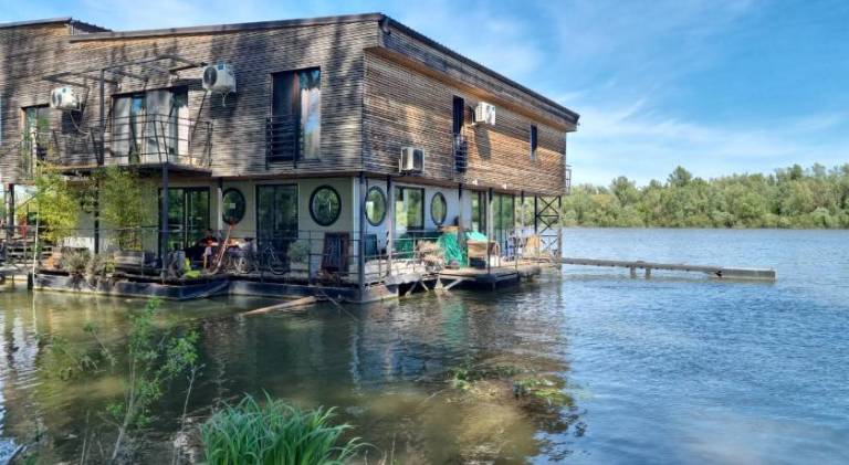 Floating Zen House — photo 4