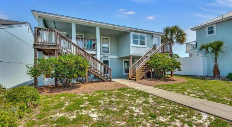 Apartment with barbecue & patio | Beach nearby | Pets allowed — photo 4